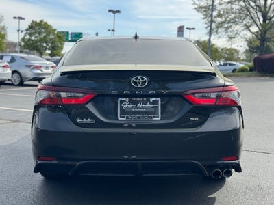 2022 Toyota Camry SE