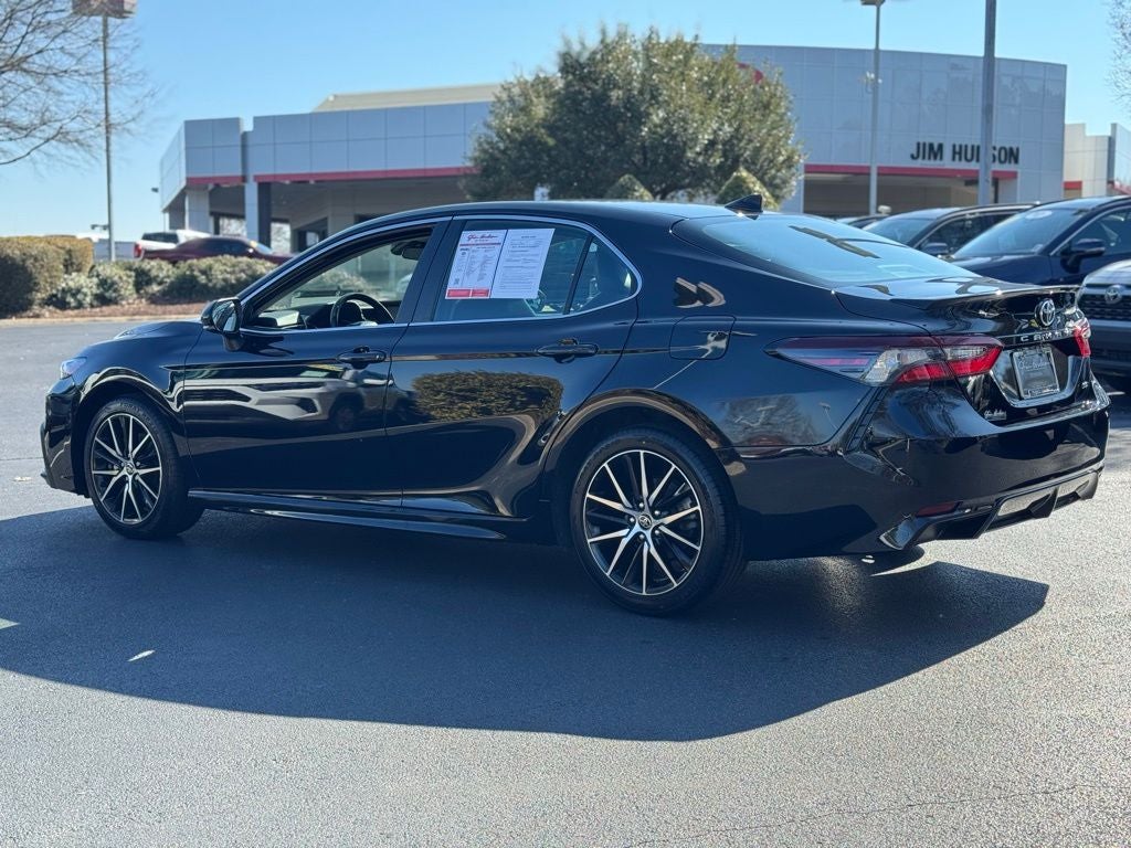 2024 Toyota Camry SE