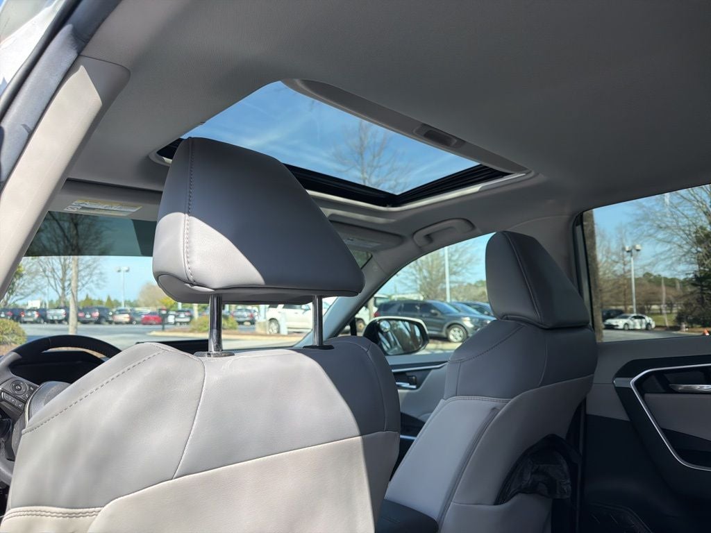 2021 Toyota RAV4 Hybrid XLE Premium