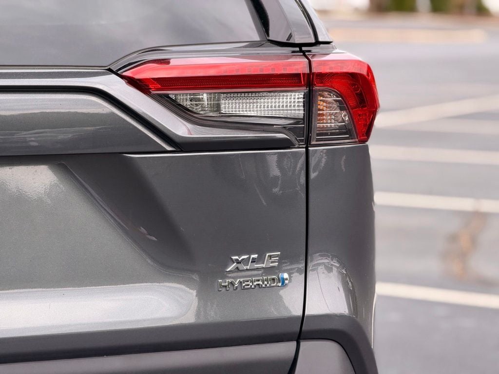 2021 Toyota RAV4 Hybrid XLE Premium
