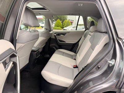 2021 Toyota RAV4 Hybrid XLE Premium