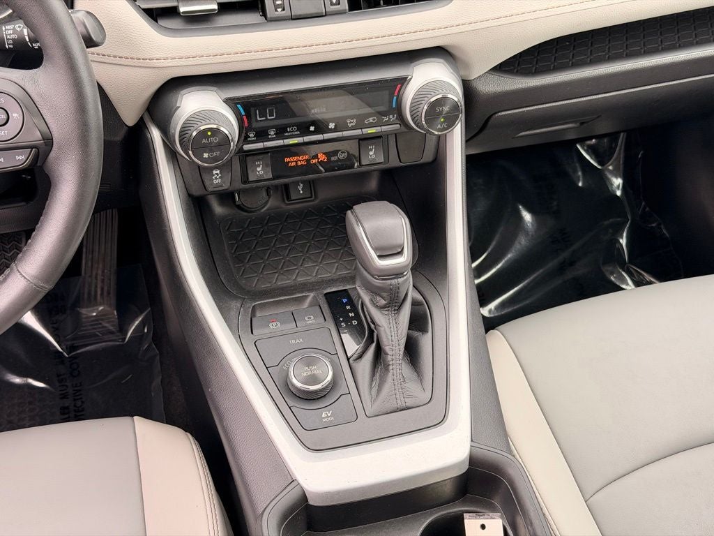 2021 Toyota RAV4 Hybrid XLE Premium