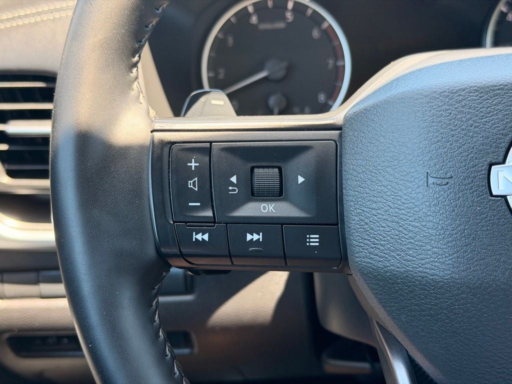 2025 Nissan Rogue SV