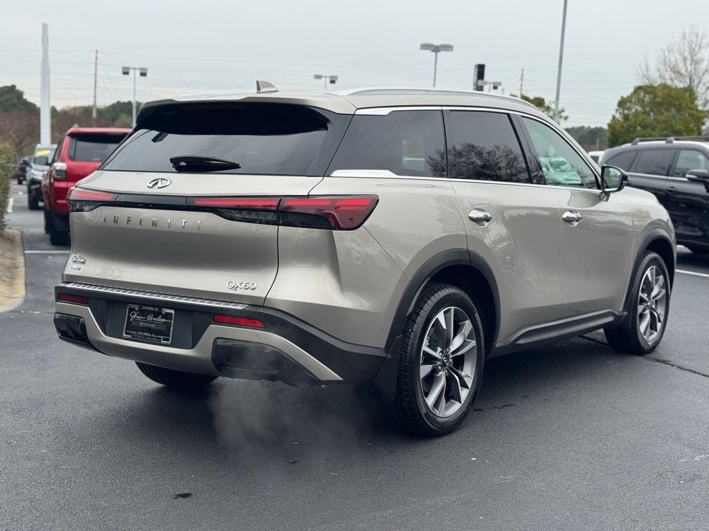 2023 INFINITI QX60 LUXE