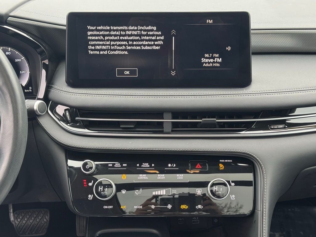 2023 INFINITI QX60 LUXE