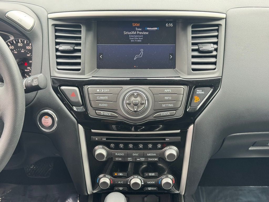 2017 Nissan Pathfinder SV