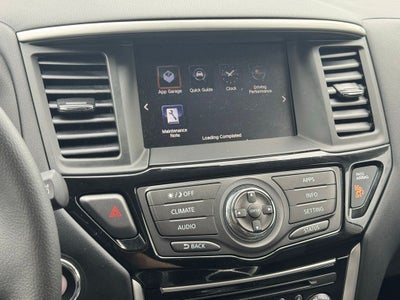 2017 Nissan Pathfinder SV