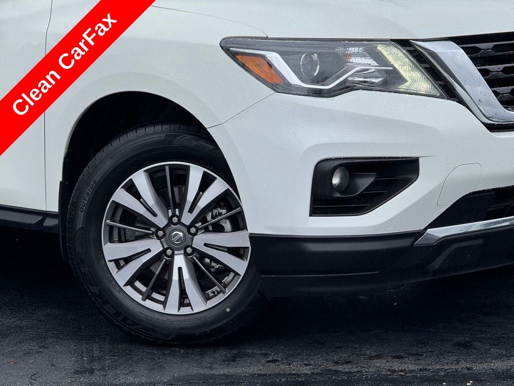 2017 Nissan Pathfinder SV