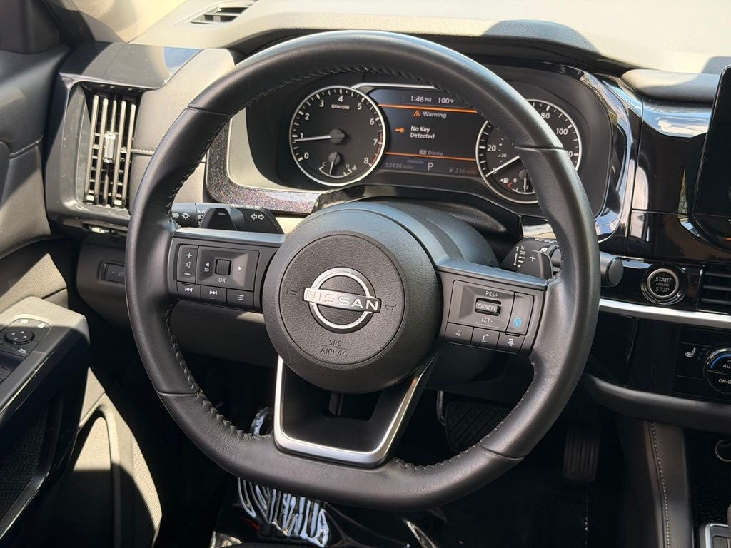 2024 Nissan Pathfinder SV