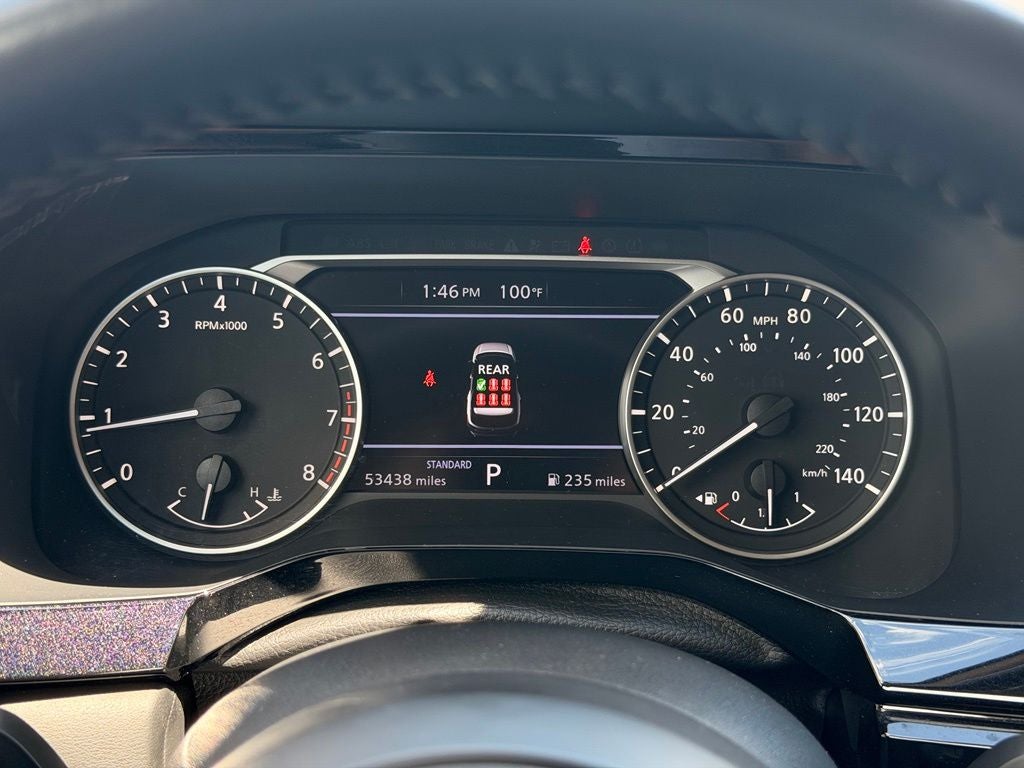 2024 Nissan Pathfinder SV