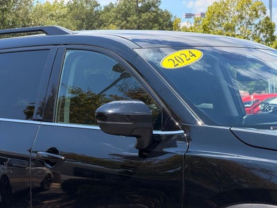 2024 Nissan Pathfinder SV