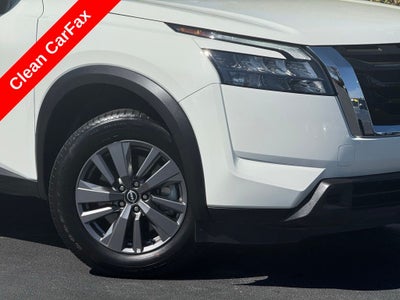 2024 Nissan Pathfinder SV