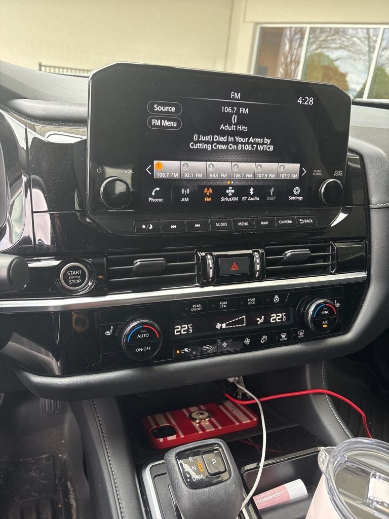 2023 Nissan Pathfinder SL