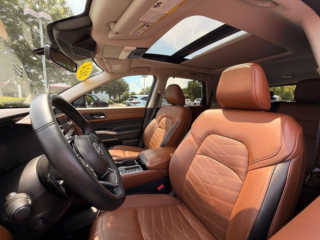 2024 Nissan Pathfinder Platinum