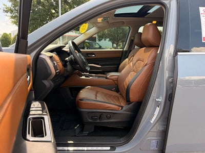 2024 Nissan Pathfinder Platinum
