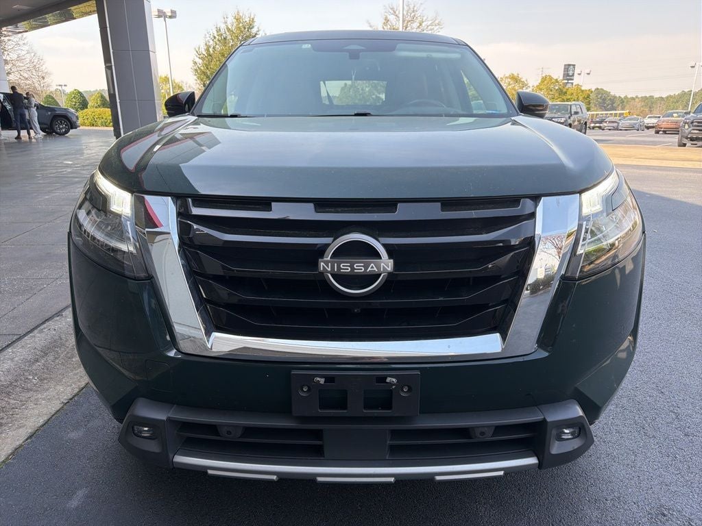 2022 Nissan Pathfinder Platinum