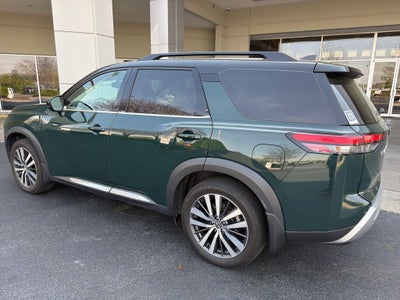 2022 Nissan Pathfinder Platinum