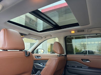 2022 Nissan Pathfinder Platinum