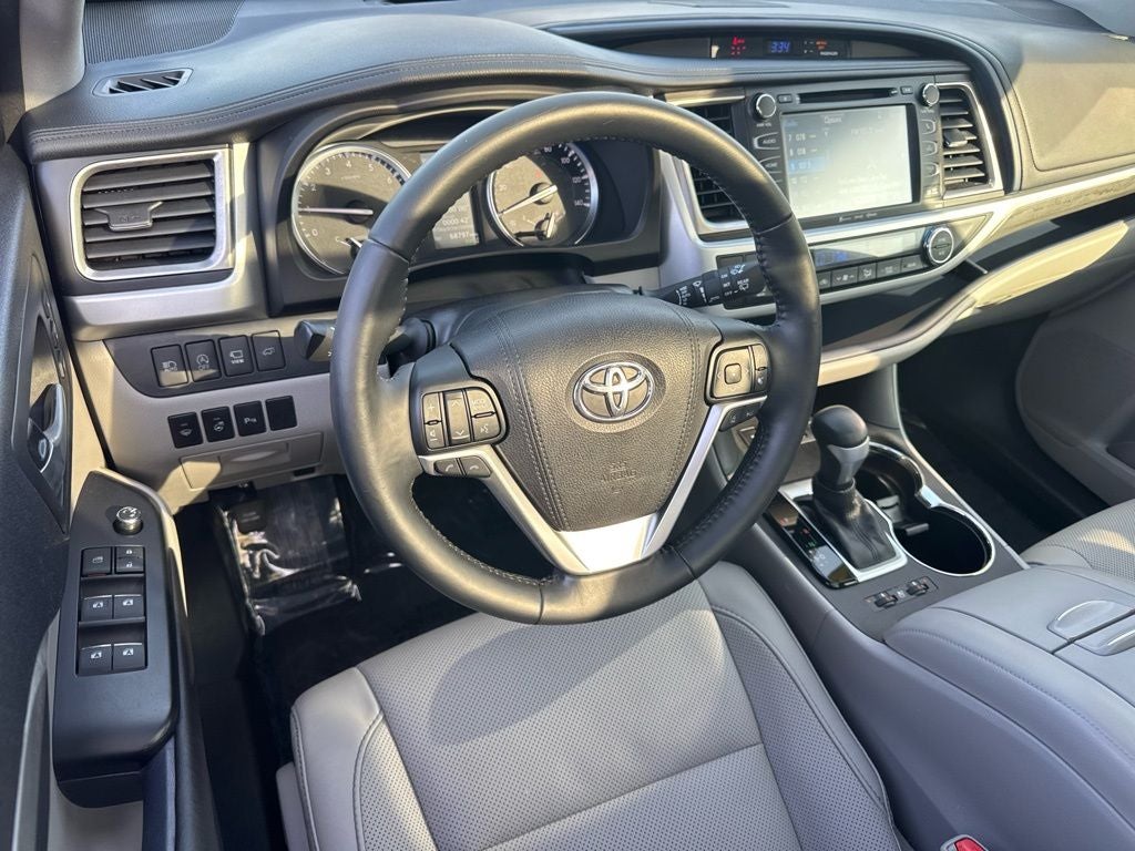 2017 Toyota Highlander Limited Platinum