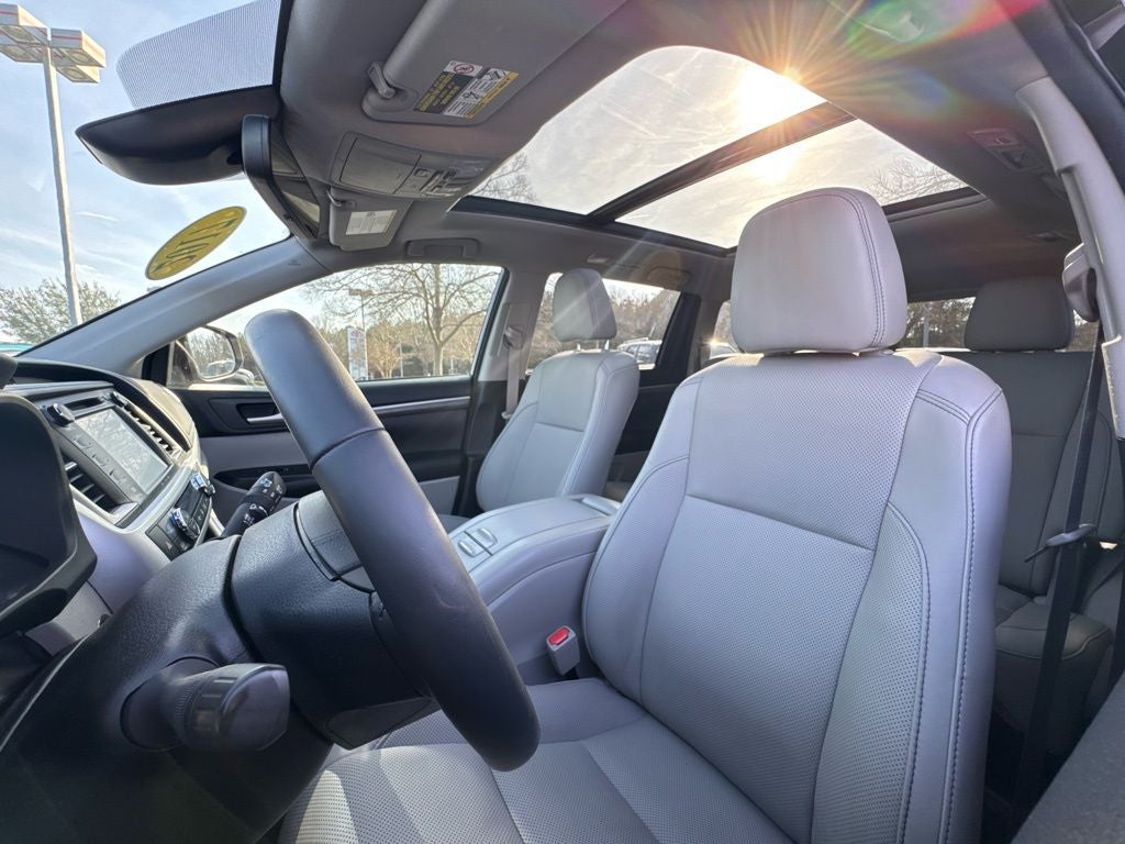 2017 Toyota Highlander Limited Platinum