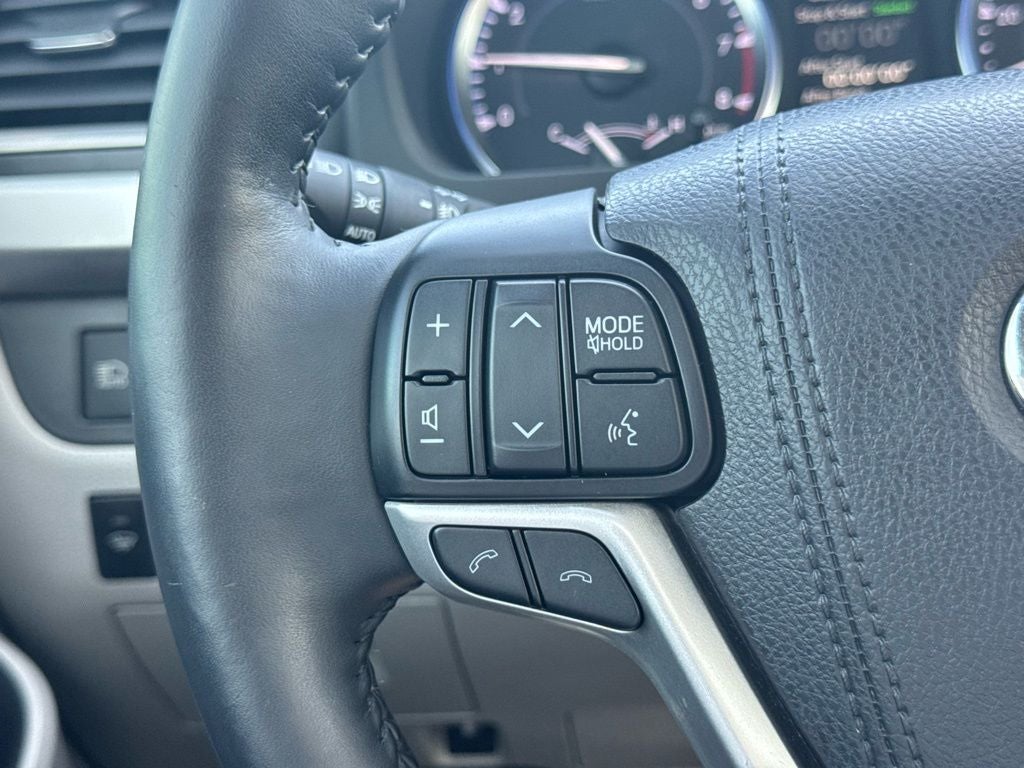 2017 Toyota Highlander Limited Platinum