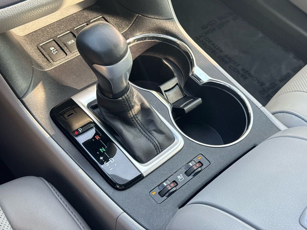 2017 Toyota Highlander Limited Platinum