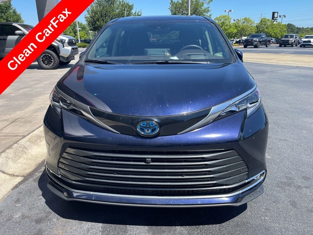 2024 Toyota Sienna Platinum 7 Passenger