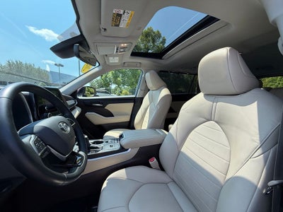 2020 Toyota Highlander Hybrid XLE