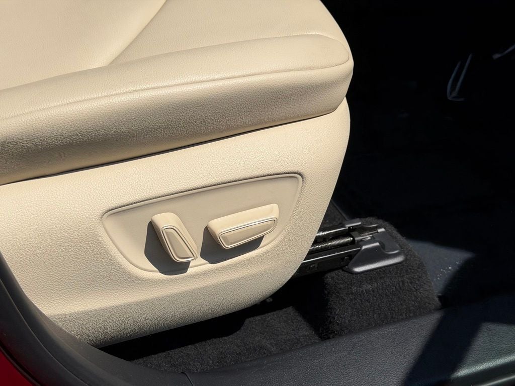 2020 Toyota Highlander Hybrid XLE