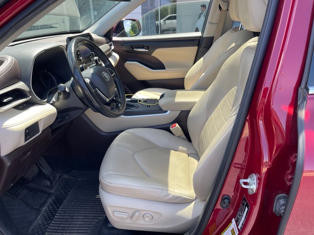 2020 Toyota Highlander Hybrid XLE
