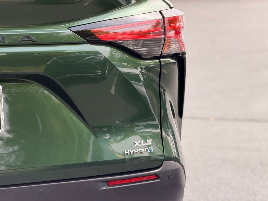 2021 Toyota Sienna XLE 8 Passenger