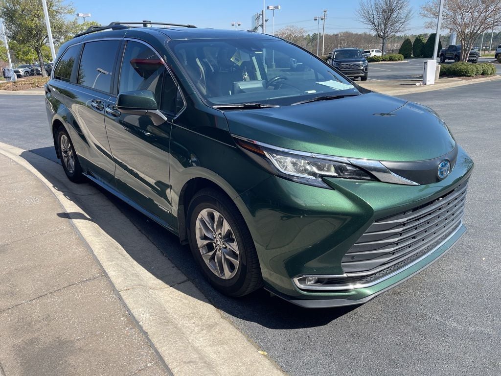 2021 Toyota Sienna XLE 7 Passenger