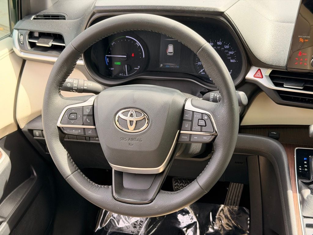 2021 Toyota Sienna XLE 8 Passenger