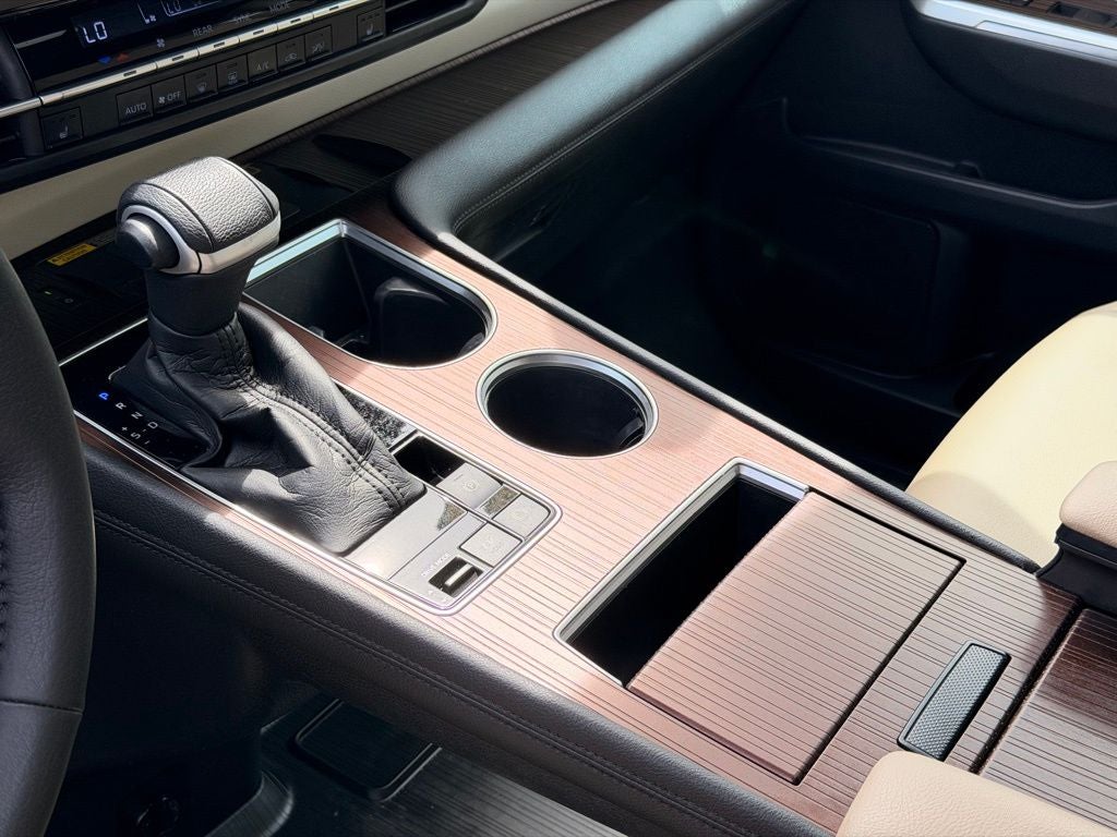 2021 Toyota Sienna XLE 8 Passenger