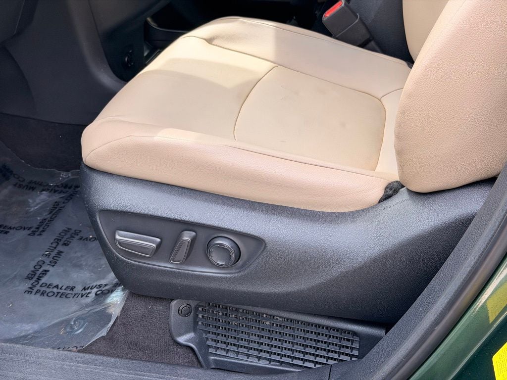 2021 Toyota Sienna XLE 8 Passenger