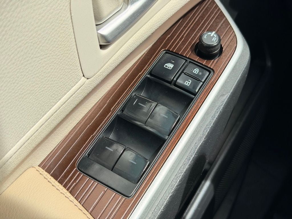 2021 Toyota Sienna XLE 8 Passenger