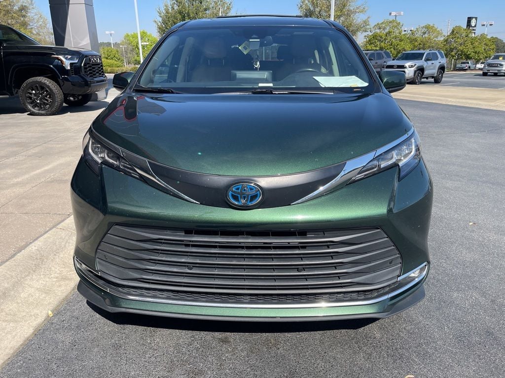 2021 Toyota Sienna XLE 7 Passenger