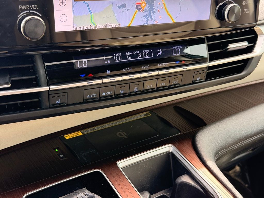 2021 Toyota Sienna XLE 8 Passenger