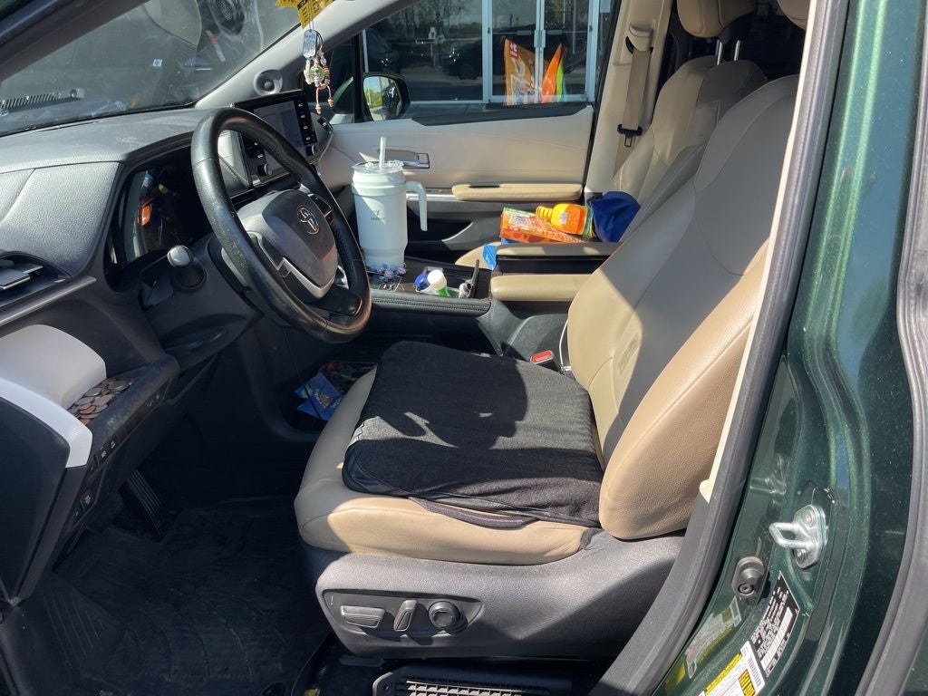 2021 Toyota Sienna XLE 7 Passenger