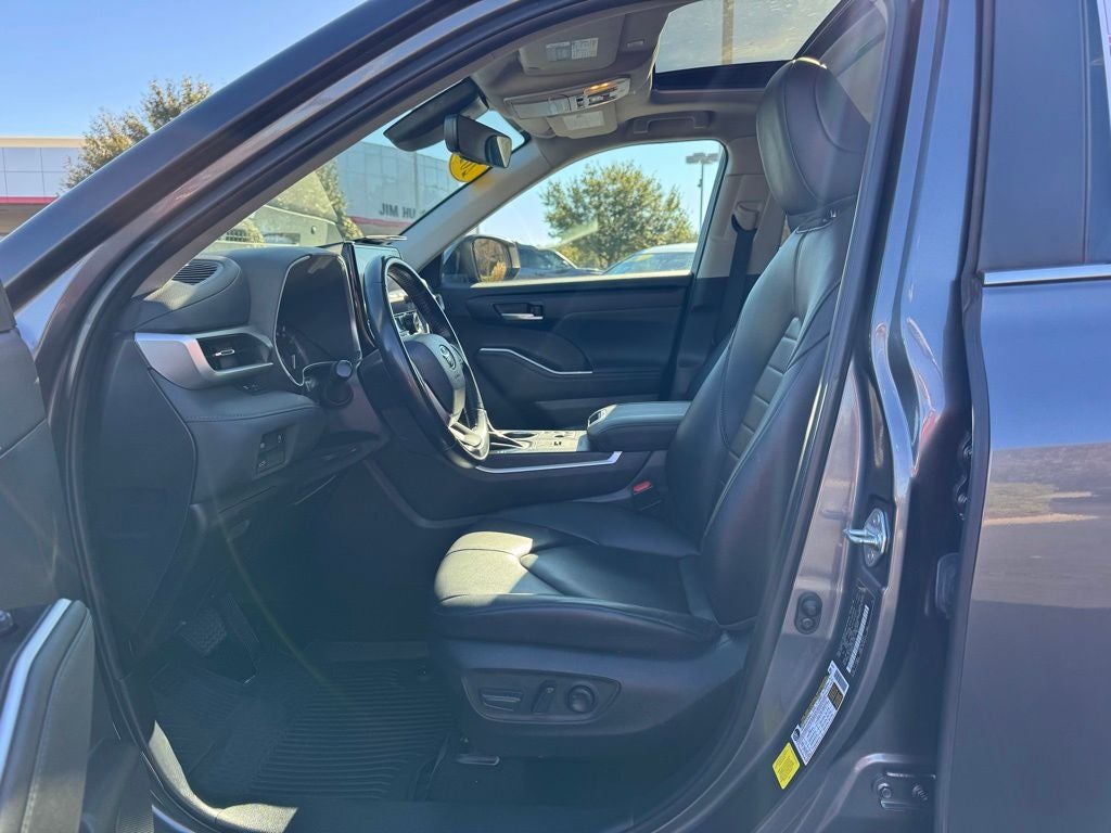 2023 Toyota Highlander XLE