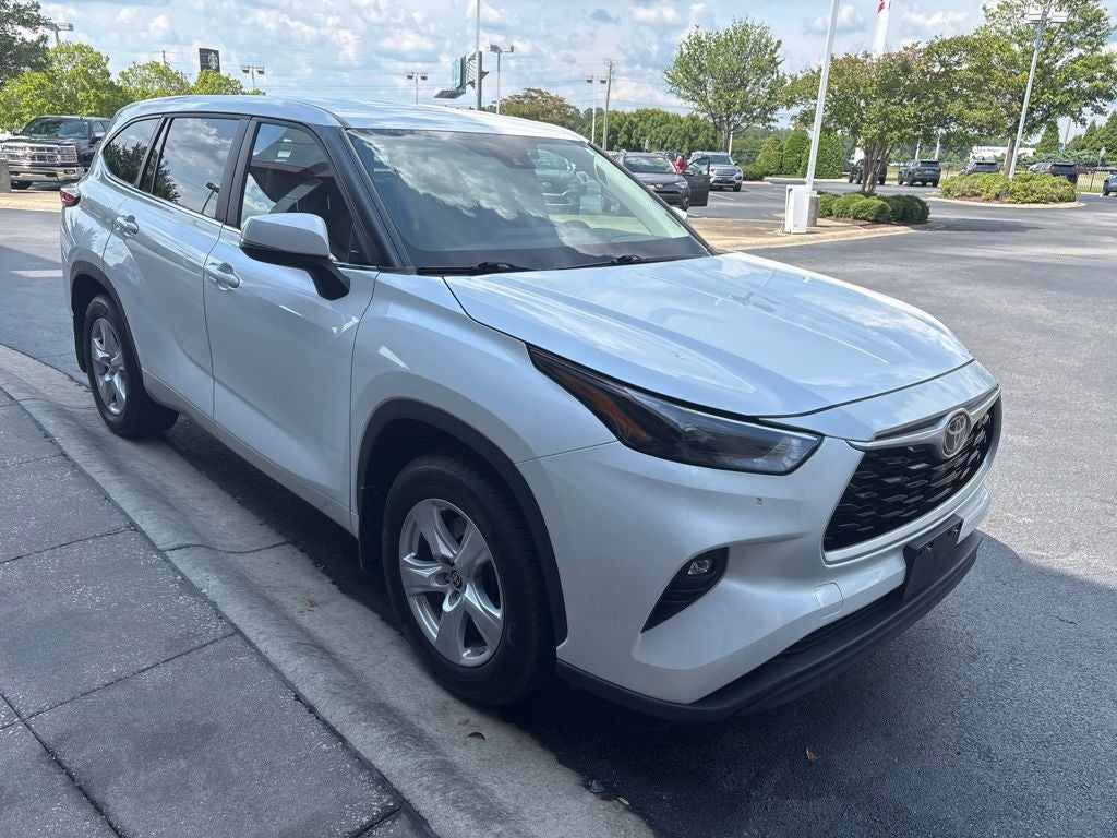 2023 Toyota Highlander LE