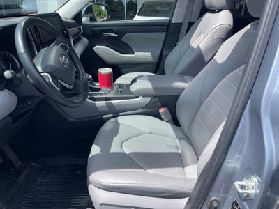 2023 Toyota Highlander XLE