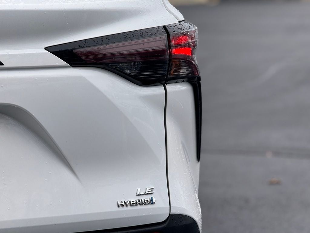 2023 Toyota Sienna LE 8 Passenger