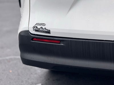 2023 Toyota Sienna LE 8 Passenger