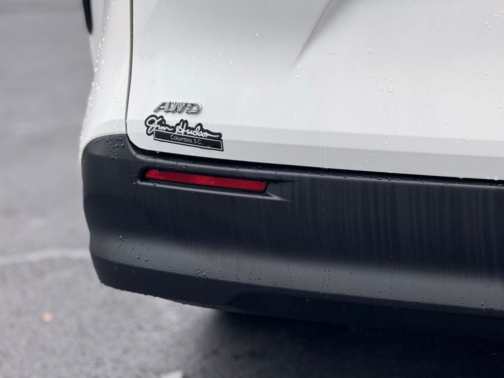 2023 Toyota Sienna LE 8 Passenger