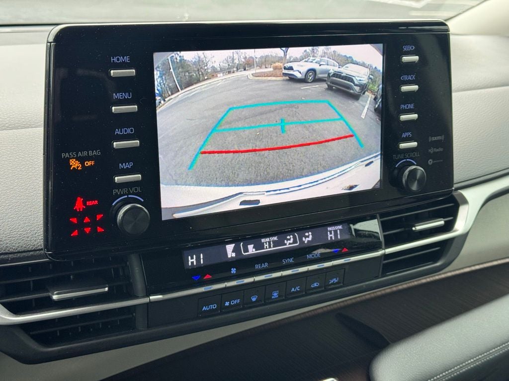 2023 Toyota Sienna LE 8 Passenger