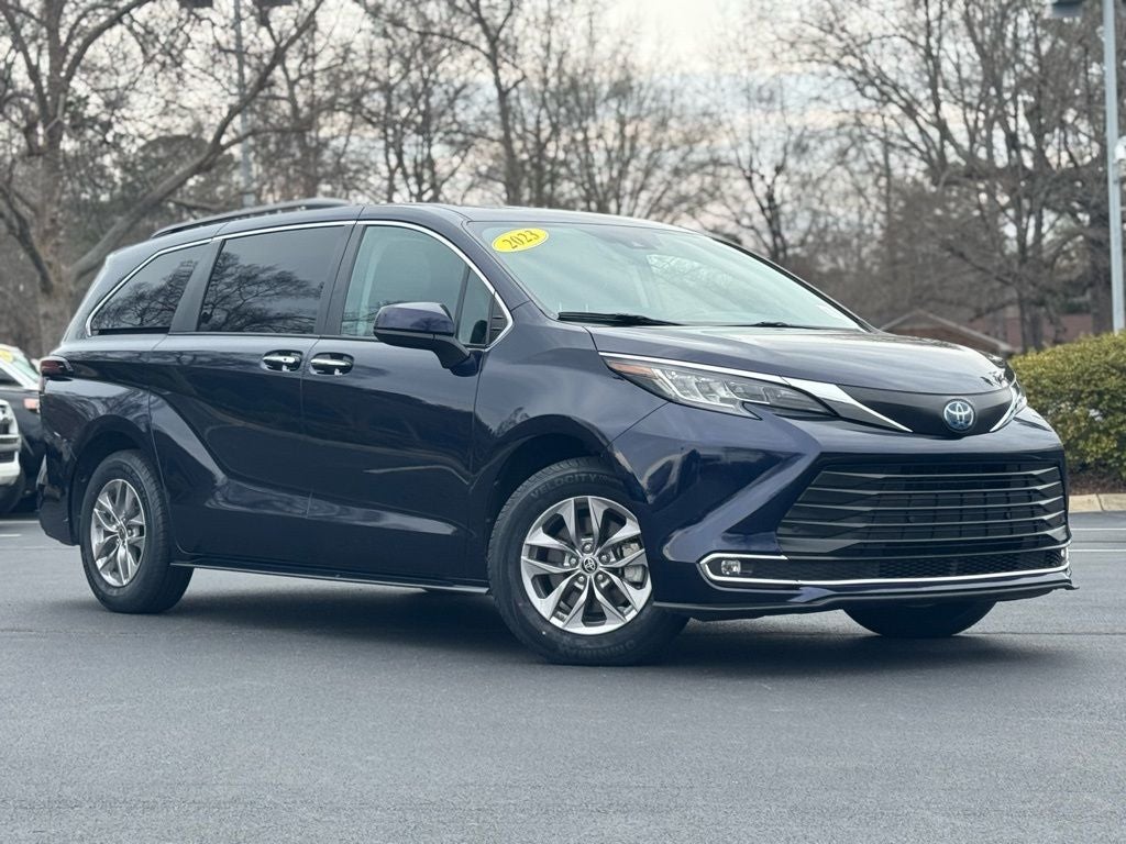 2023 Toyota Sienna XLE 7 Passenger