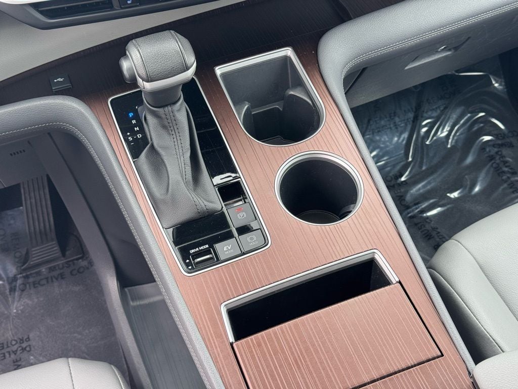 2023 Toyota Sienna XLE 8 Passenger