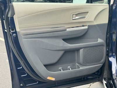 2023 Toyota Sienna XLE 8 Passenger