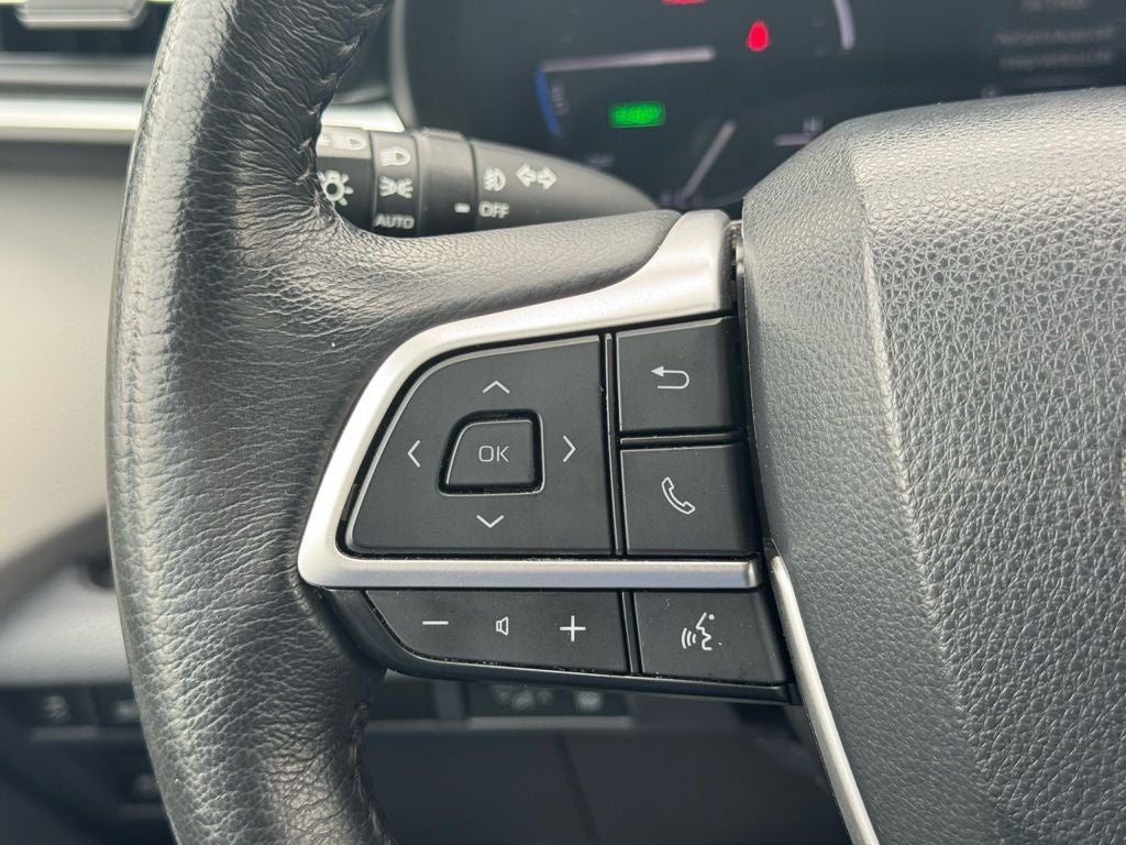 2023 Toyota Sienna XLE 8 Passenger